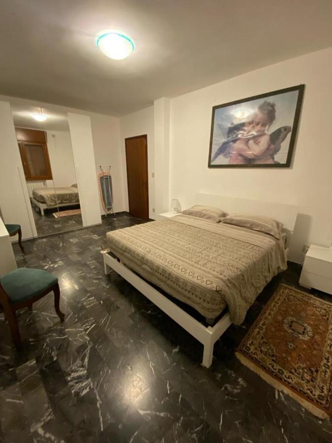 Appartamento Casa Bella Venezia Mestre Esterno foto
